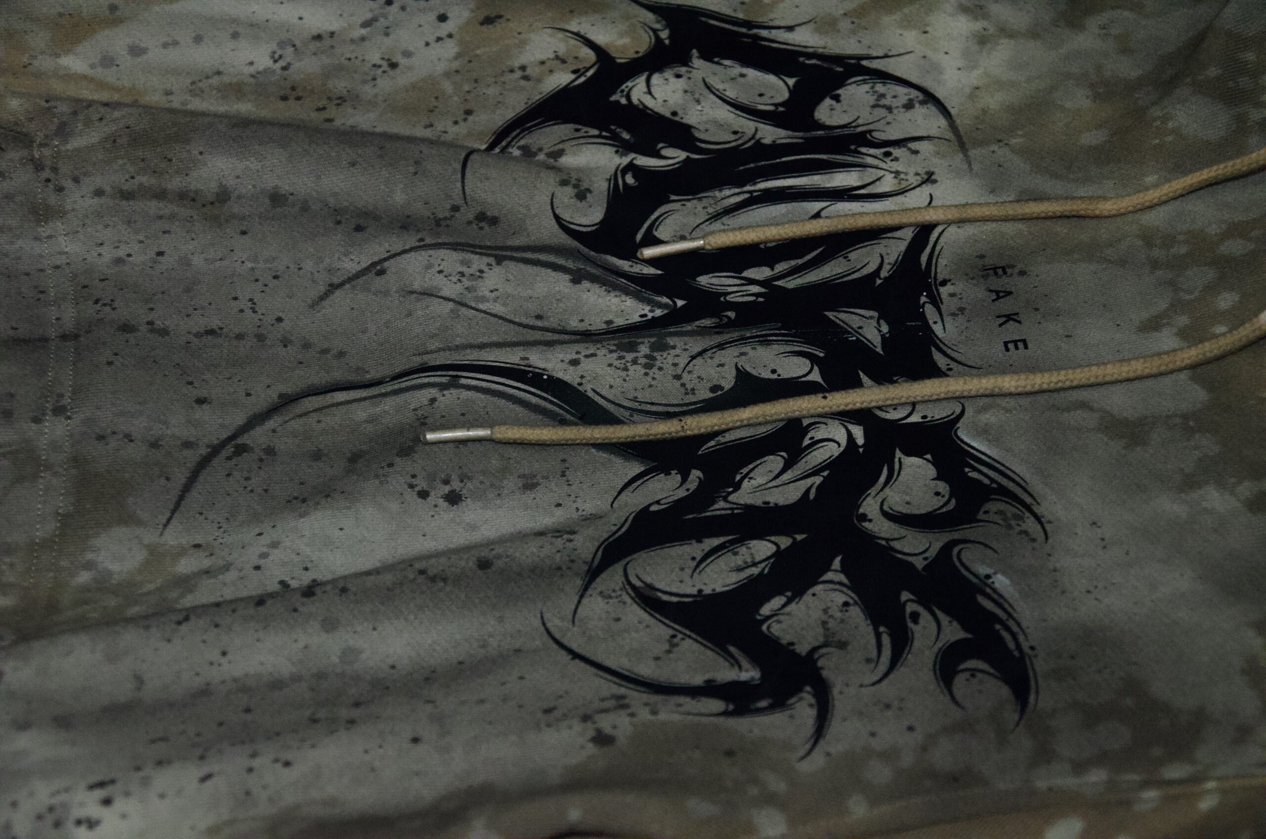 CALLIGRAFFITI HOODIE M (TICKET) – Bild 5